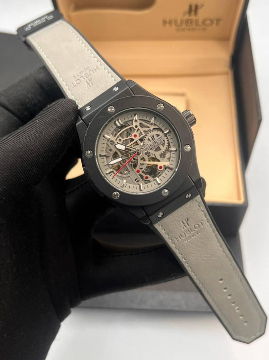 Hublot Classic Fusion Aerofusion Titanium automatic watch with skeleton dial, rubber and leather strap 45 mm